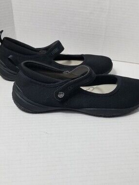 J SPORT WOMEN'S MARY JANES BLACK SHOES SIZE 8.5